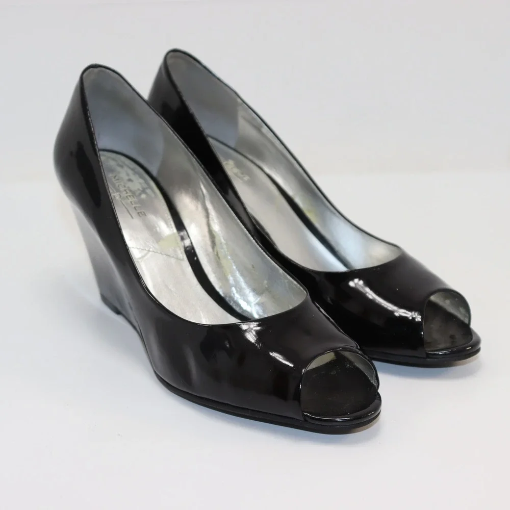 Michelle‎ D Peep Toe Wedge 7.5 Black Womens Leather Patent Classic
